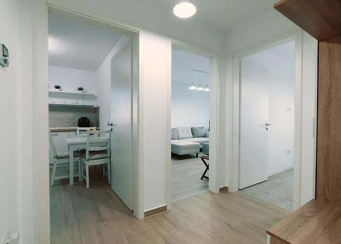 Sweet Memories Coresi 1 Apartamento *